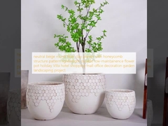 plantación de arcilla de fibra redonda beige neutral con estructura de panal de miel patrón ligero duradero de bajo mantenimiento florero vacaciones villa hotel centro comercial decoración de oficinas jardín proyecto de paisajismo