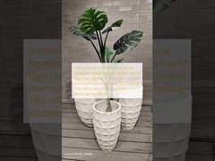 aspecto contemporáneo beige neutro textura lineal repetitiva diseño redondo fibra arcilla maceta ligera duradera bajo mantenimiento maceta de flores decoración de oficina Villa de vacaciones proyecto de paisajismo de jardín