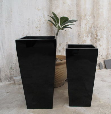 Potes de flores modernos de fibra de vidrio Plantadores de árboles reales o artificiales personalizables