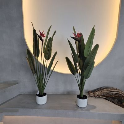 Encantadora Palma Falsa Hipoalergénica Hecha para Decoración Interior y Exterior