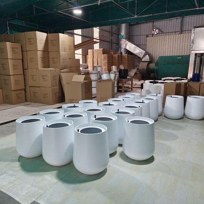 China mayorista de forma redonda Fibra de vidrio macetas de flores GRP Planter Box para la decoración exterior interior