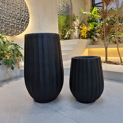 Mejora el juego de jardinería con nuestra elegante colección de plantas de fibra de arcilla