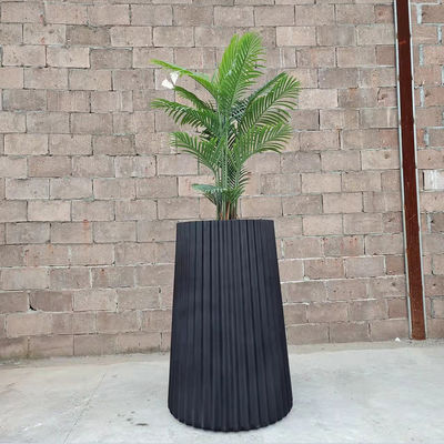 Renueva su exhibición de plantas con una colección de plantas de fibra de arcilla duradera