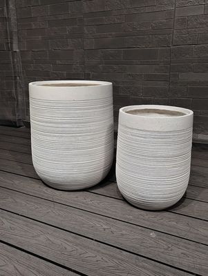 Φ300*H400 Planta de fibra de arcilla Conservación de 5-6 años Vida al aire libre Texturas de la superficie Diseño resistente a la intemperie y duradero