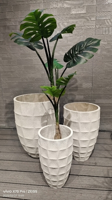 aspecto contemporáneo blanco formas geométricas angulares maceta redonda de arcilla de fibra ligera duradera de bajo mantenimiento maceta de flores decoración de oficina Villa de vacaciones proyecto de paisajismo de jardín